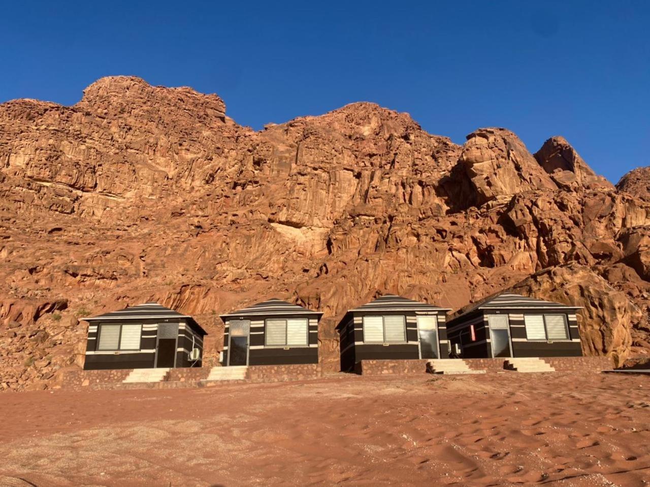 Desert Moon Camp Wadi Rum Eksteriør billede