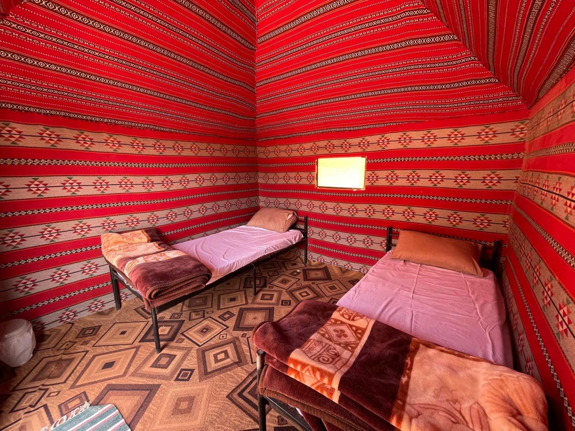 Desert Moon Camp Wadi Rum Eksteriør billede