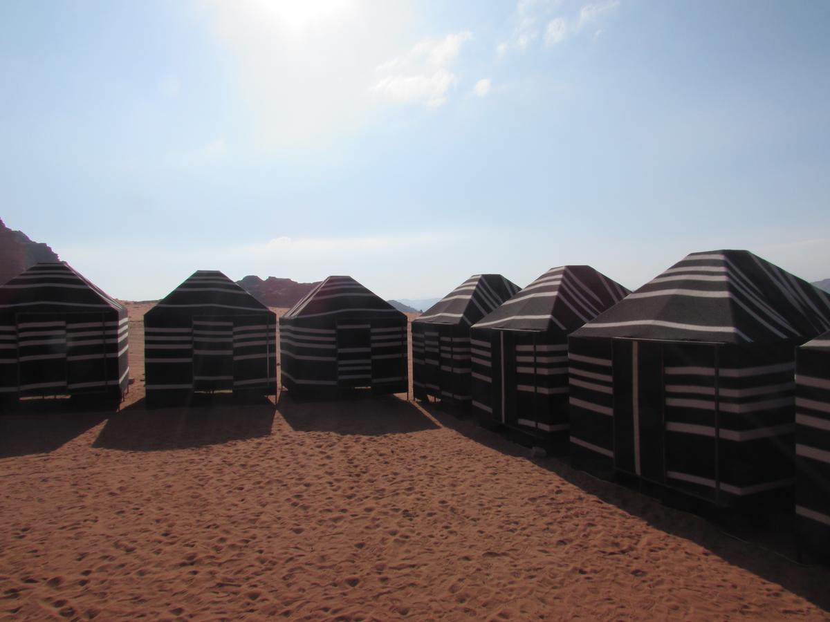 Desert Moon Camp Wadi Rum Eksteriør billede